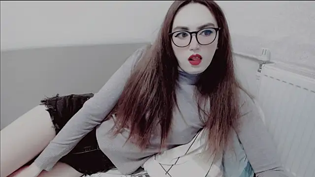 Snapshot of MinniMaksy chatting on 03/16/25, 03:58 MinniMaksy online show from 03/16/25, 03:58