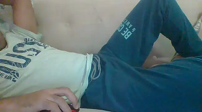 Snapshot of egyman2017 chatting on 12/20/24, 10:22 egyman2017 online show from 12/20/24, 10:22