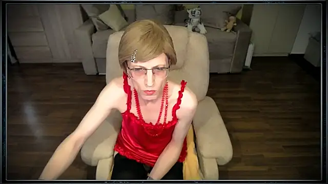 clementine online show from 10/21/25, 08:25