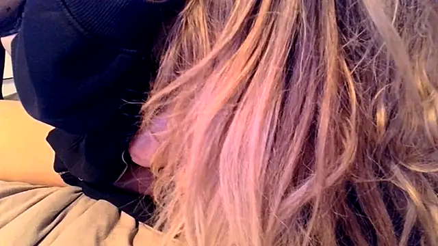 Snapshot of leadileo chatting on 02/21/26, 07:10 leadileo online show from 02/21/26, 07:10