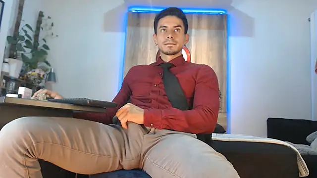 Andrew 4  online show from 04/09/26, 05:31