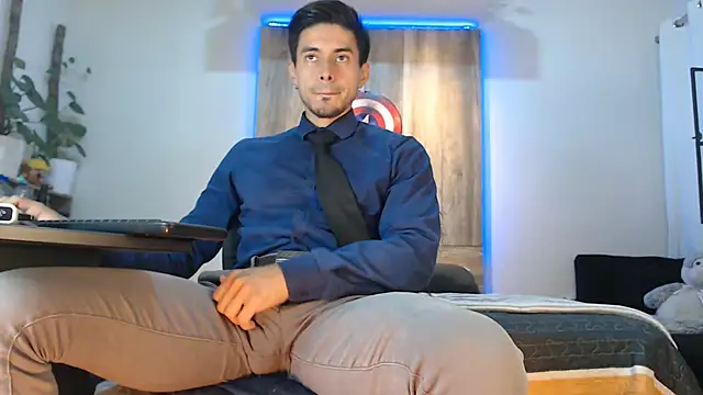 Andrew 4  online show from 02/19/26, 01:57