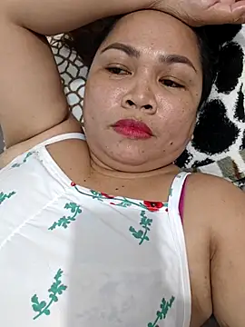 XXLorie 02 online show from 02/25/26, 12:49