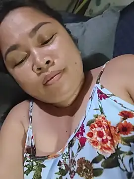 XXLorie 02 online show from 05/08/26, 02:43