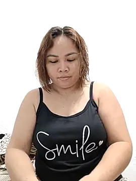 XXLorie 02 online show from 10/15/25, 02:10