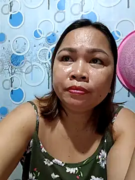 XXLorie 02 online show from 02/12/26, 05:56