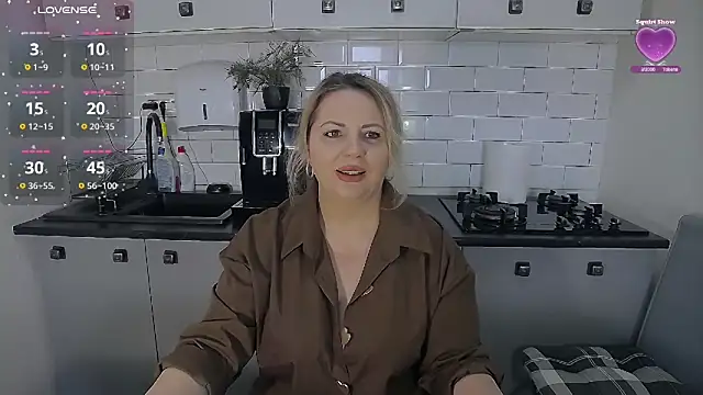 erikaerika online show from 02/20/26, 08:49