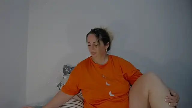 erikaerika online show from 09/11/25, 06:24