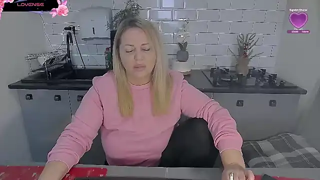 erikaerika online show from 01/09/26, 09:38