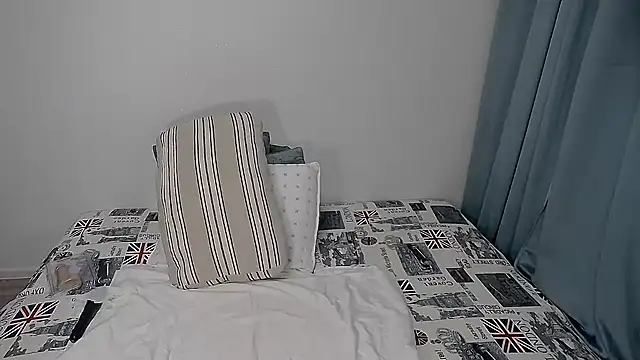 erikaerika online show from 11/09/25, 06:50