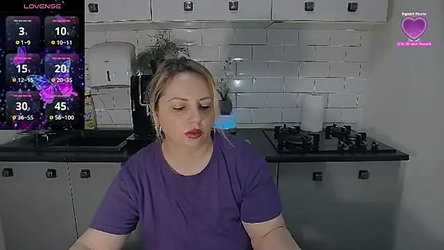 erikaerika online show from 02/06/26, 08:21