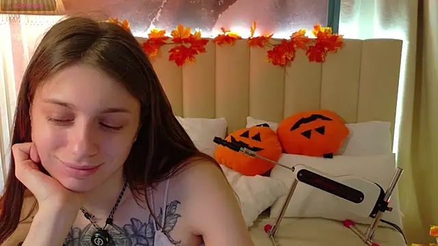 Eille Elfie online show from 10/23/25, 04:55