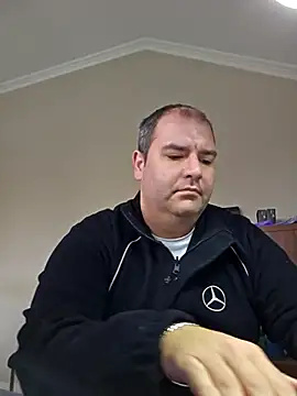 Andrew1900529 online show from 11/11/25, 10:21