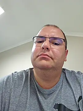 Andrew1900529 online show from 09/18/25, 10:29