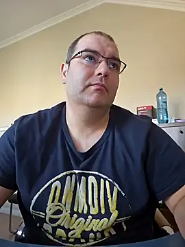 Andrew1900529 online show from 01/27/25, 10:27