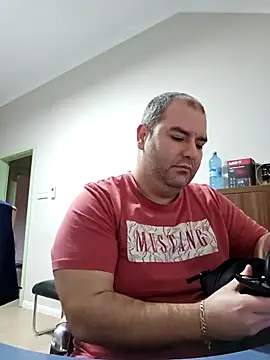 Andrew1900529 online show from 01/30/25, 07:39