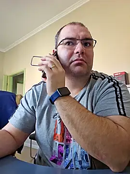 Andrew1900529 online show from 02/07/25, 10:50