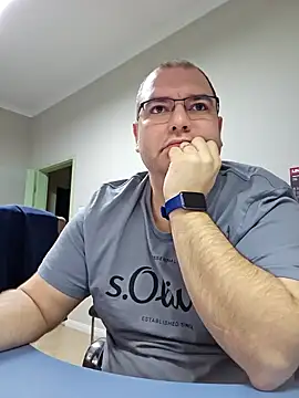 Andrew1900529 online show from 01/21/25, 06:00