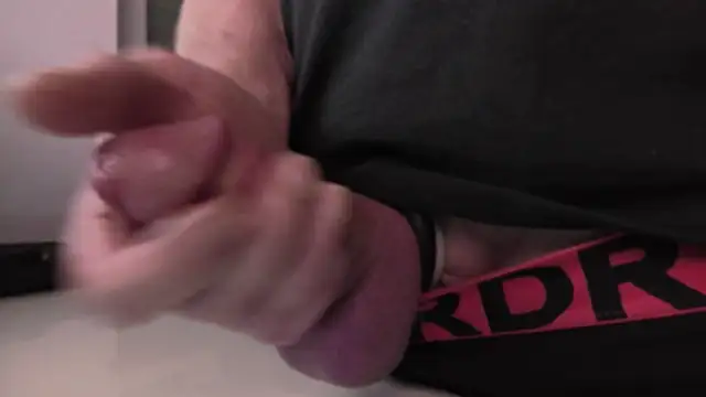 NylonHype online show from 11/30/25, 11:16