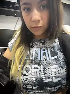 Snapshot of BA_BYY chatting on 01/11/26, 04:14 BA BYY online show from 01/11/26, 04:14