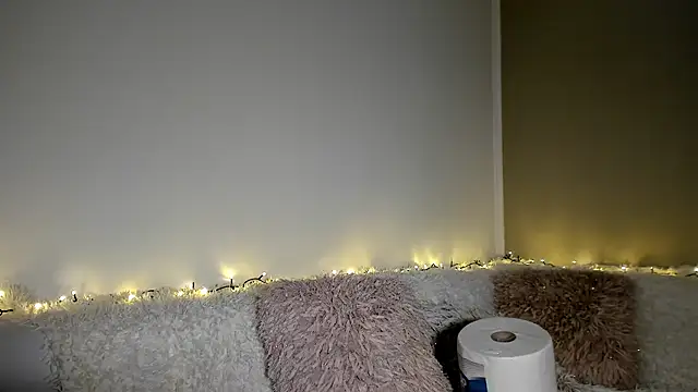 BrianaDiamondXXX online show from 12/16/25, 04:17