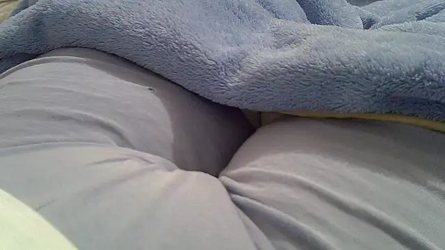 Snapshot of perescam chatting on 09/23/25, 01:45 perescam online show from 09/23/25, 01:45