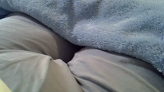 Snapshot of perescam chatting on 09/18/25, 03:59 perescam online show from 09/18/25, 03:59