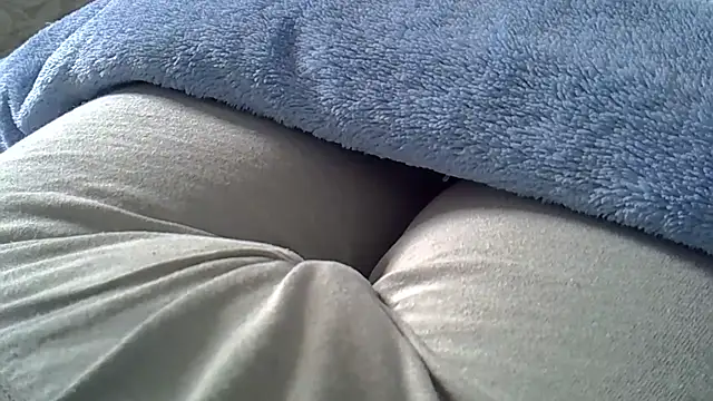 Snapshot of perescam chatting on 09/20/25, 01:49 perescam online show from 09/20/25, 01:49