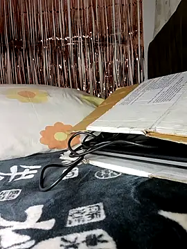 LUNAdeMARTE online show from 02/14/26, 02:01