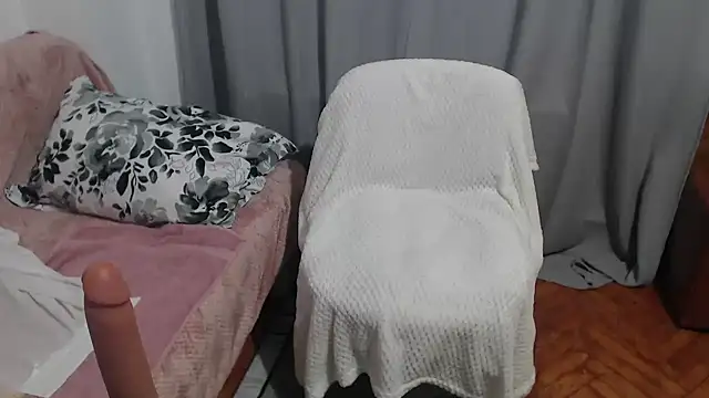 JullieMilf online show from 02/02/25, 03:39