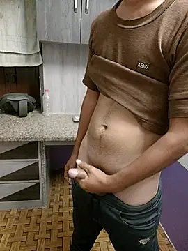 HotBoyOm online show from 12/15/25, 12:38