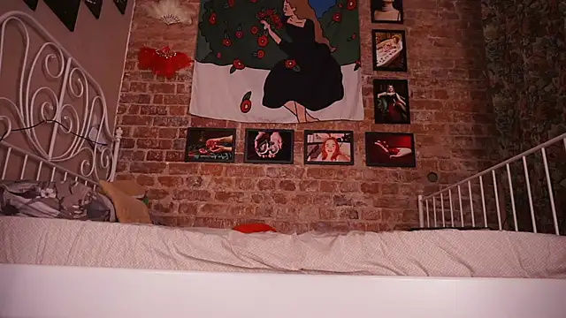 Evelively online show from 12/18/25, 02:27