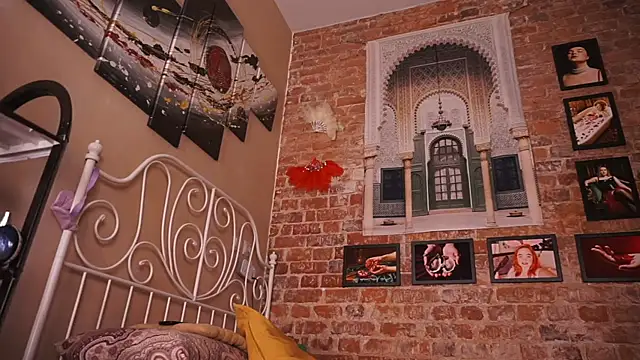 Evelively online show from 04/16/26, 02:23