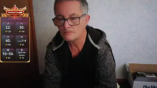 Snapshot of bigballnz chatting on 07/06/26, 11:40 bigballnz online show from 07/06/26, 11:40