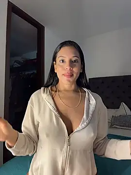 kamivolkano online show from 10/28/25, 04:17