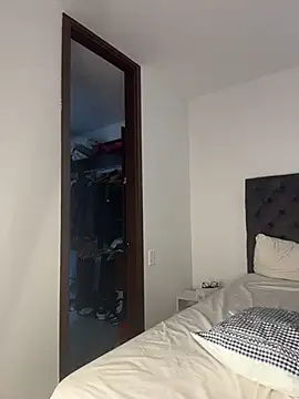 kamivolkano online show from 10/27/25, 04:41