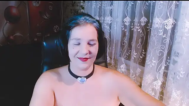 Snapshot of Veraluz chatting on 09/12/25, 06:40 Veraluz online show from 09/12/25, 06:40