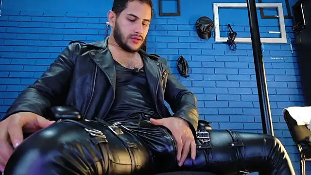 Snapshot of TheIan26 chatting on 03/16/26, 08:22 TheIan26 online show from 03/16/26, 08:22