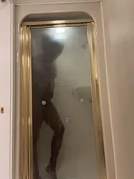 Snapshot of blue5455 chatting on 02/28/25, 05:37 blue5455 online show from 02/28/25, 05:37