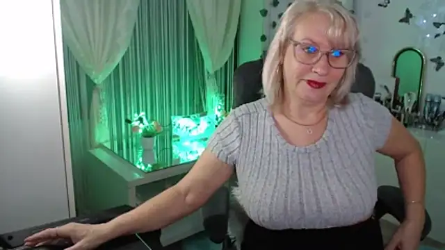 Ghertrude52 online show from 01/14/26, 04:05