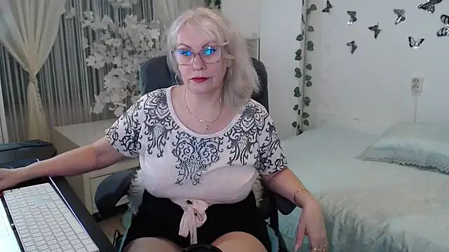 Ghertrude52 online show from 04/04/26, 04:08