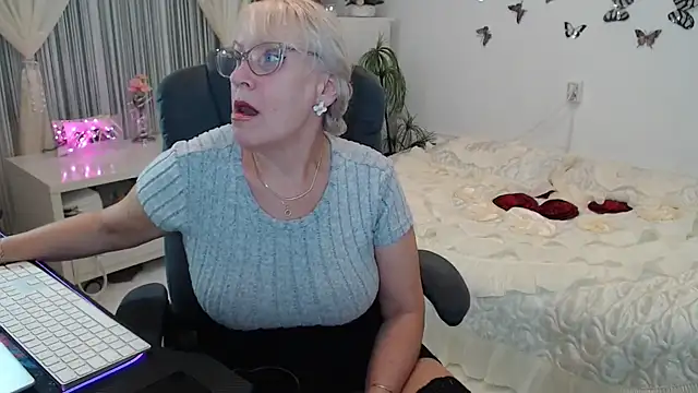 Ghertrude52 online show from 10/08/25, 03:08