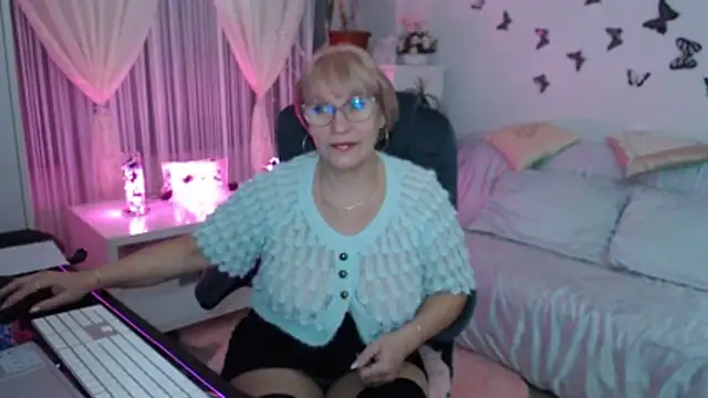 Ghertrude52 online show from 11/14/25, 04:05