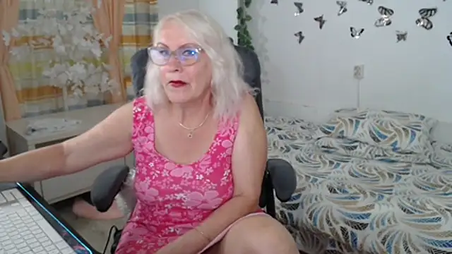 Snapshot of Ghertrude52 chatting on 07/07/26, 06:47 Ghertrude52 online show from 07/07/26, 06:47