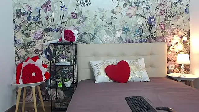 RoseDiamond06 online show from 02/26/26, 09:48