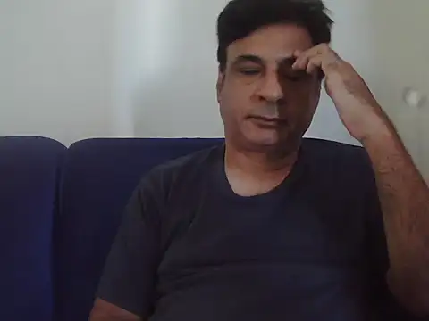 Snapshot of desipapaxxx chatting on 11/04/25, 04:38 desipapaxxx online show from 11/04/25, 04:38