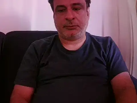 Snapshot of desipapaxxx chatting on 03/06/25, 04:19 desipapaxxx online show from 03/06/25, 04:19