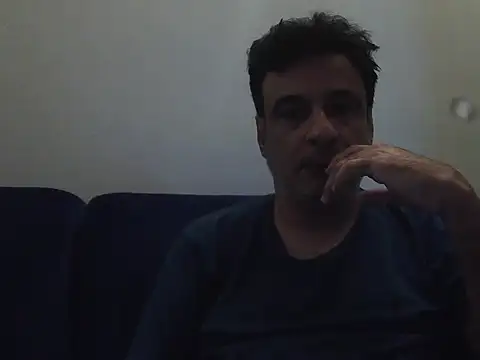 Snapshot of desipapaxxx chatting on 11/12/25, 02:15 desipapaxxx online show from 11/12/25, 02:15