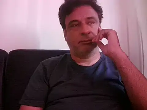Snapshot of desipapaxxx chatting on 03/10/25, 03:45 desipapaxxx online show from 03/10/25, 03:45