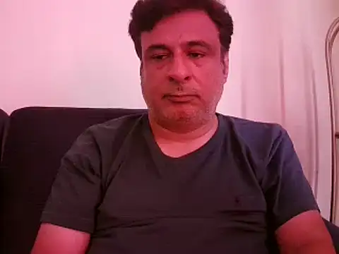 Snapshot of desipapaxxx chatting on 03/14/25, 11:34 desipapaxxx online show from 03/14/25, 11:34